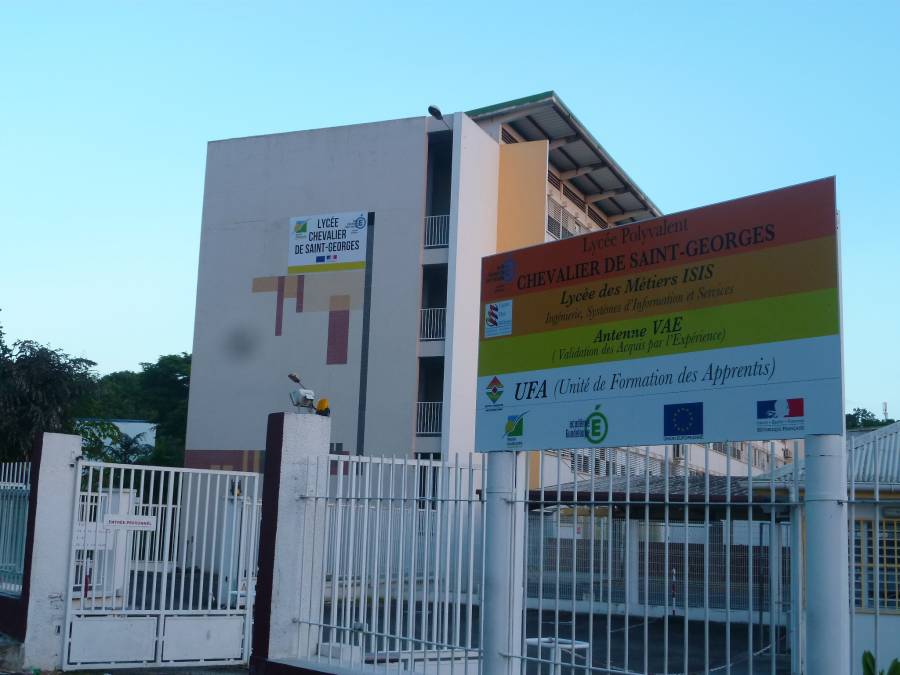 lycee_csg.jpg lycee_csg.jpg